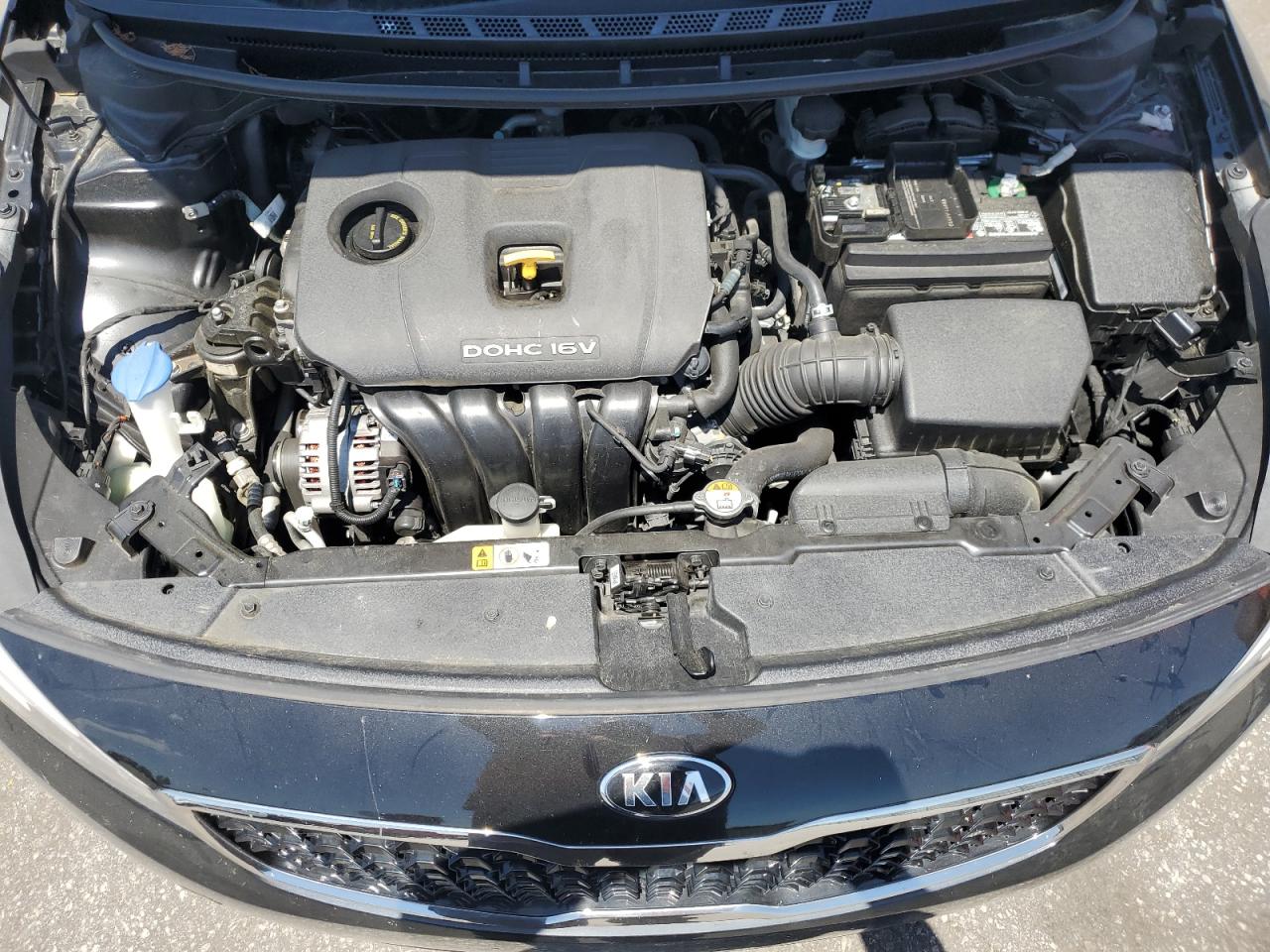 3KPFK4A72JE237010 2018 Kia Forte Lx