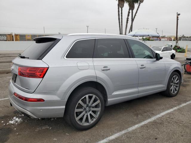 VIN WA1LAAF76KD039511 2019 Audi Q7, Premium Plus no.3