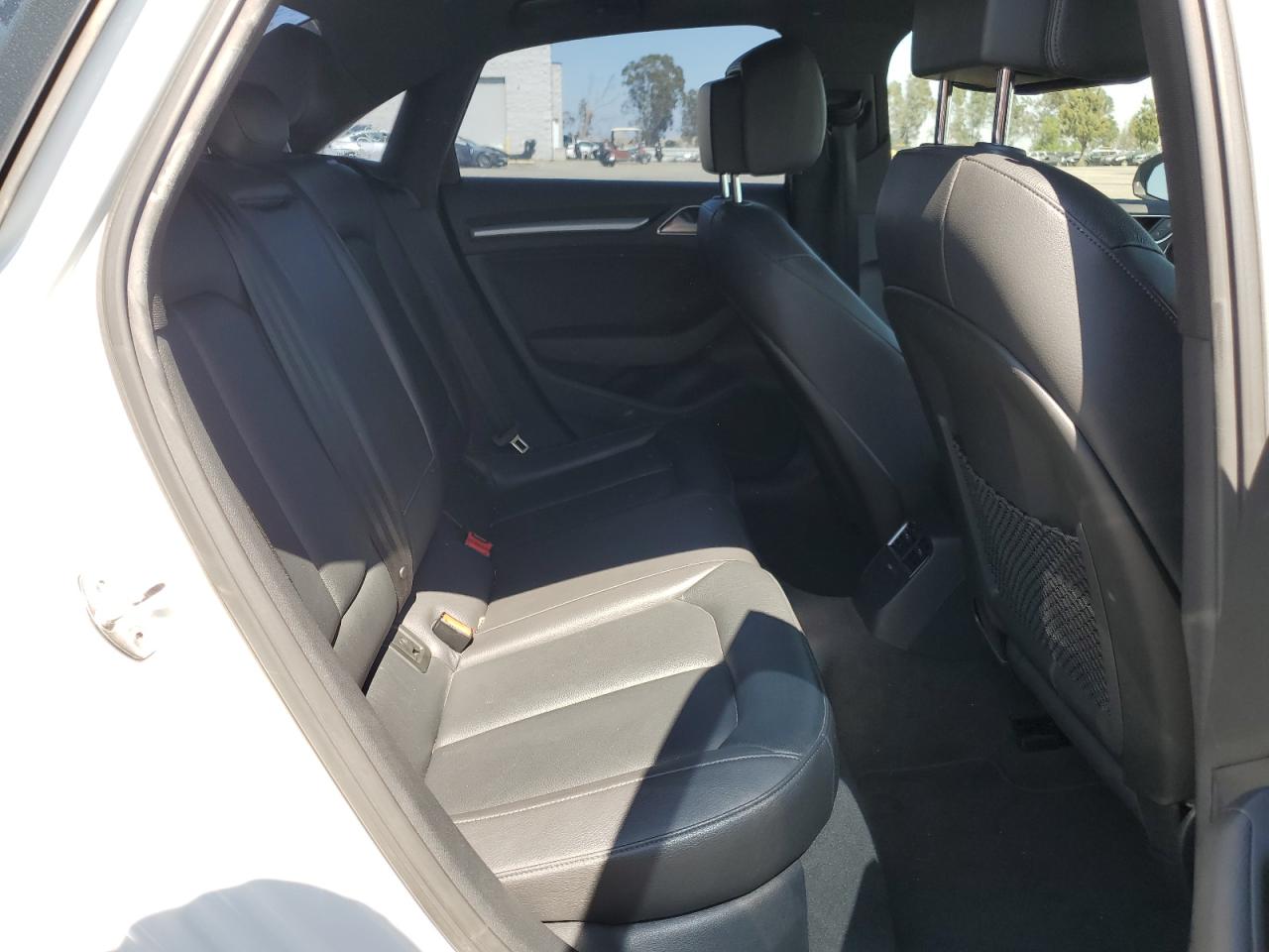 WAUAUGFF8H1055568 2017 Audi A3 Premium