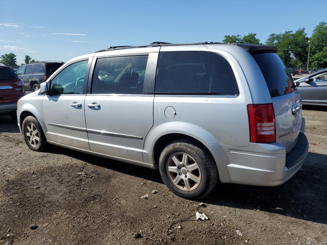 2A4RR5D13AR310433 2010 Chrysler Town & Country Touring