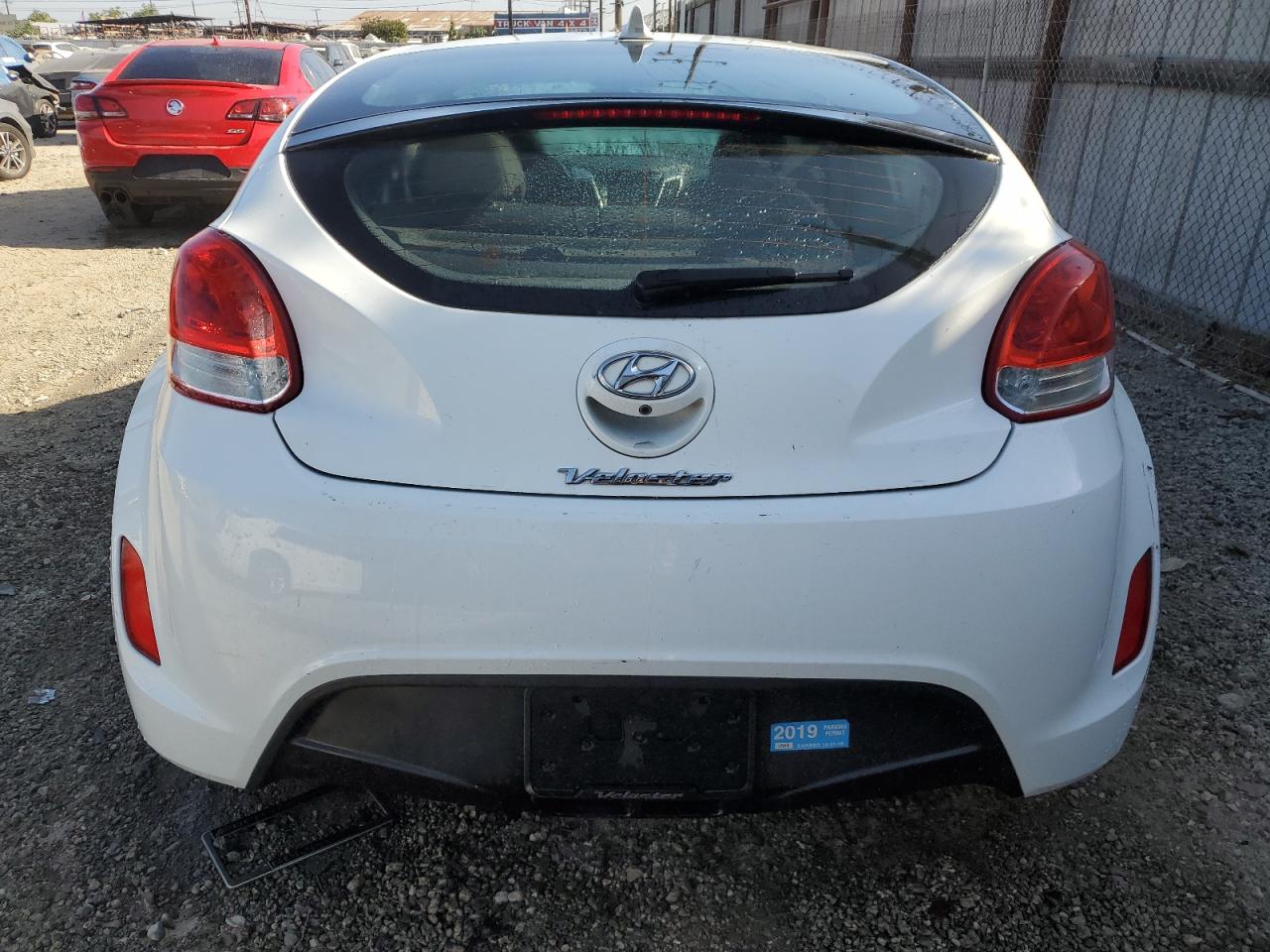 2016 Hyundai Veloster vin: KMHTC6AD3GU258729