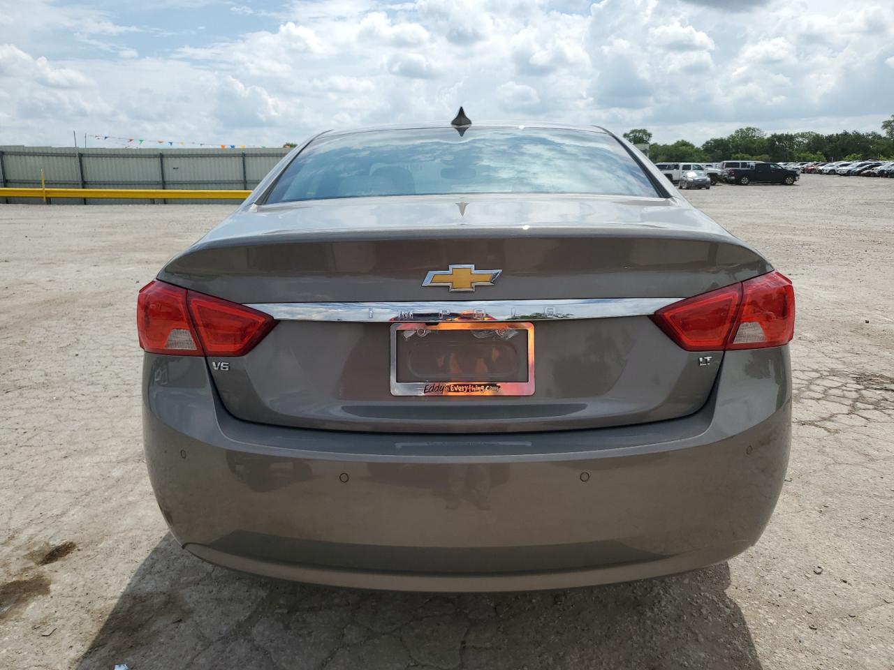 2G1105S3XJ9106528 2018 Chevrolet Impala Lt