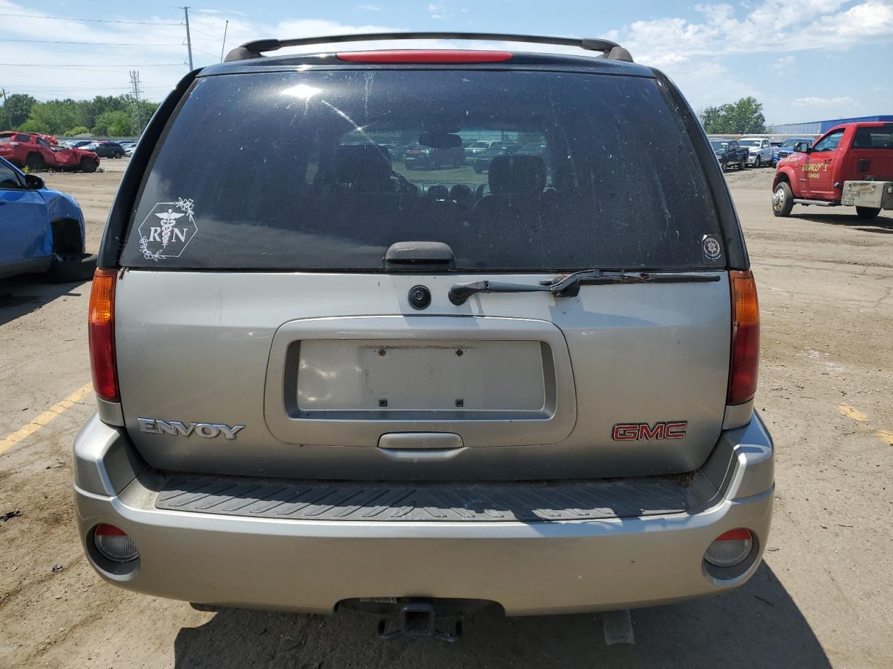 1GKDT13S622336629 2002 GMC Envoy