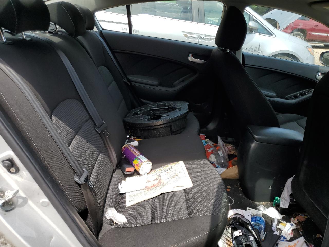 3KPFK4A74HE053875 2017 Kia Forte Lx