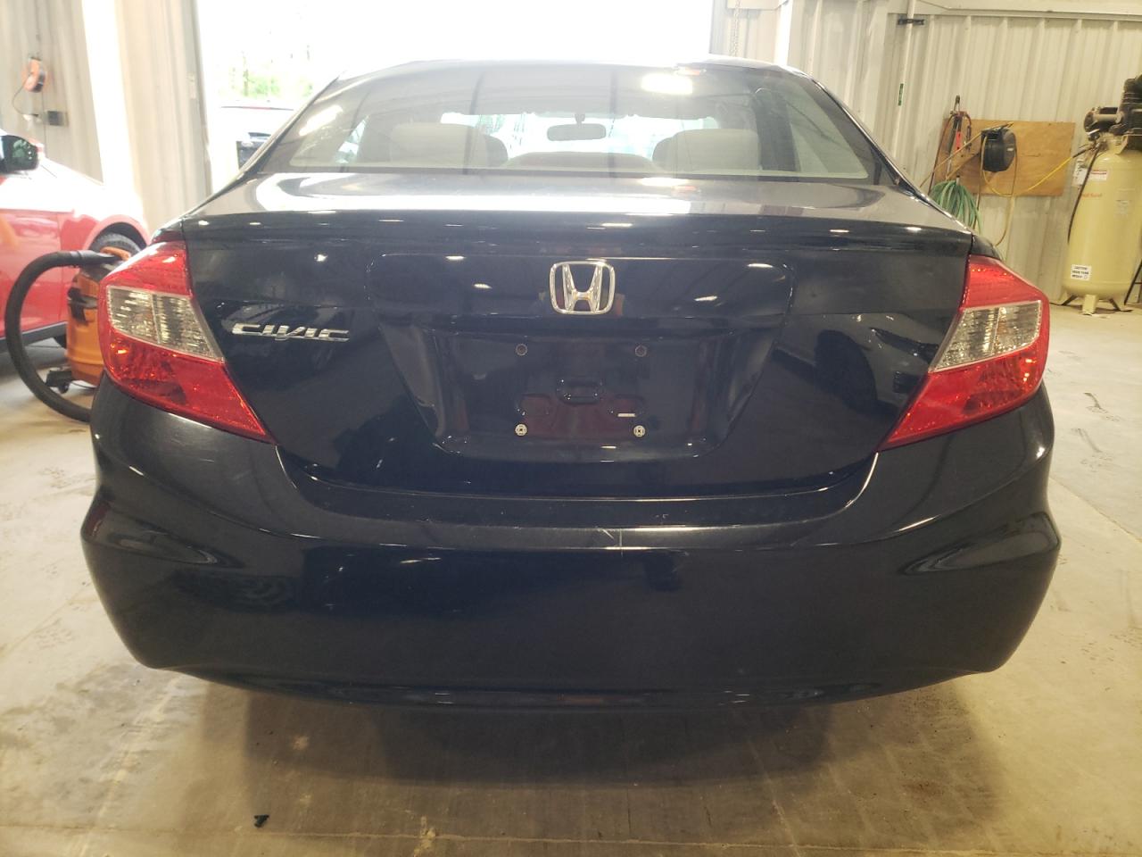 19XFB2F5XCE007049 2012 Honda Civic Lx