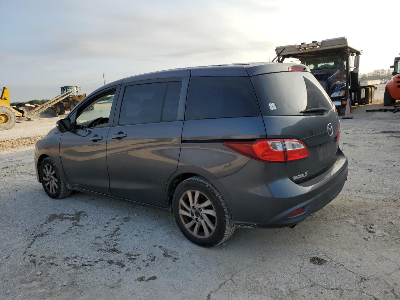 JM1CW2BL5D0148973 2013 Mazda 5