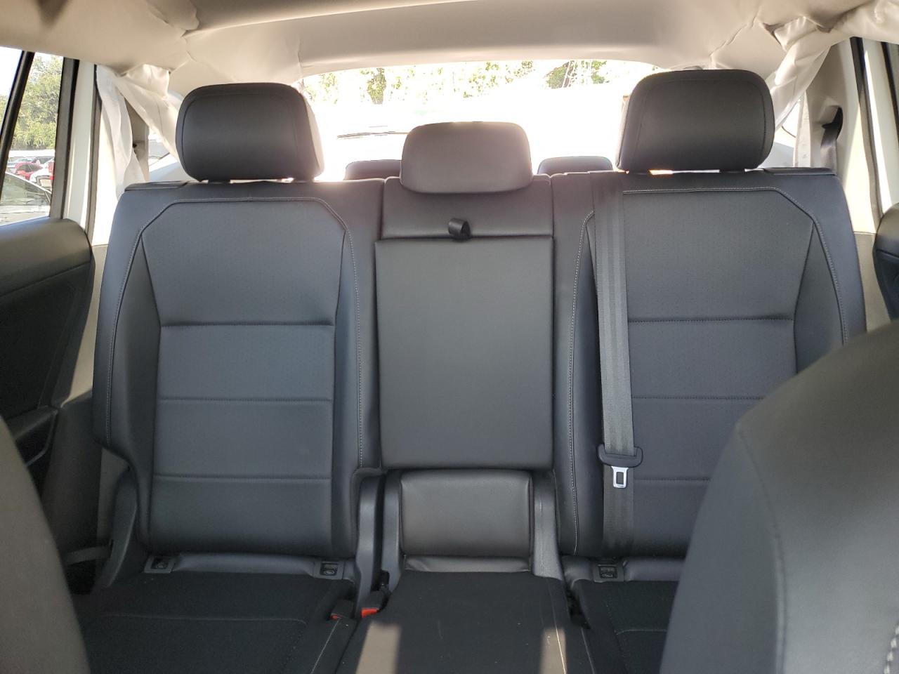 3VV3B7AX4LM140714 2020 Volkswagen Tiguan Se