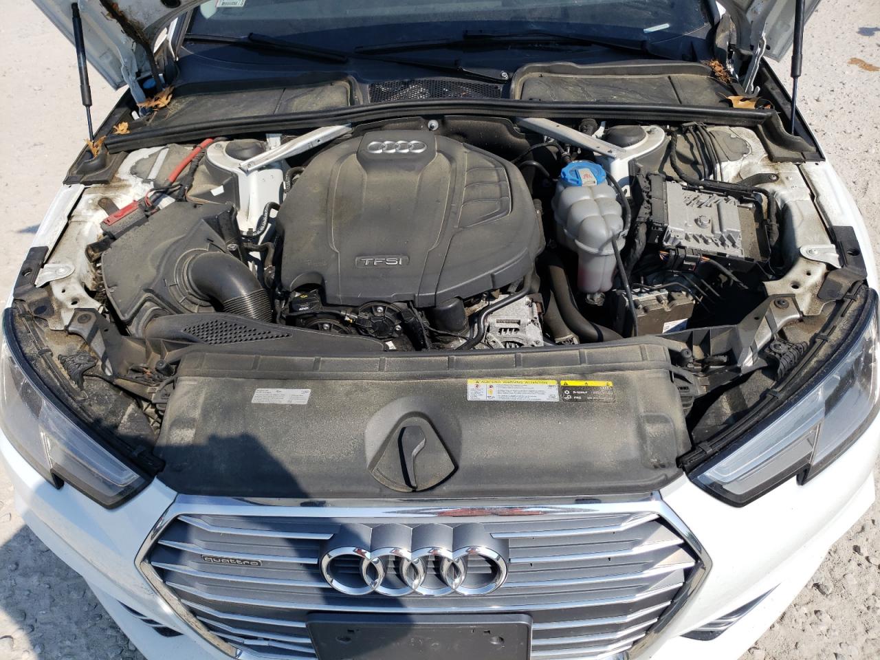 WAUDNAF4XJA170958 2018 Audi A4 Premium