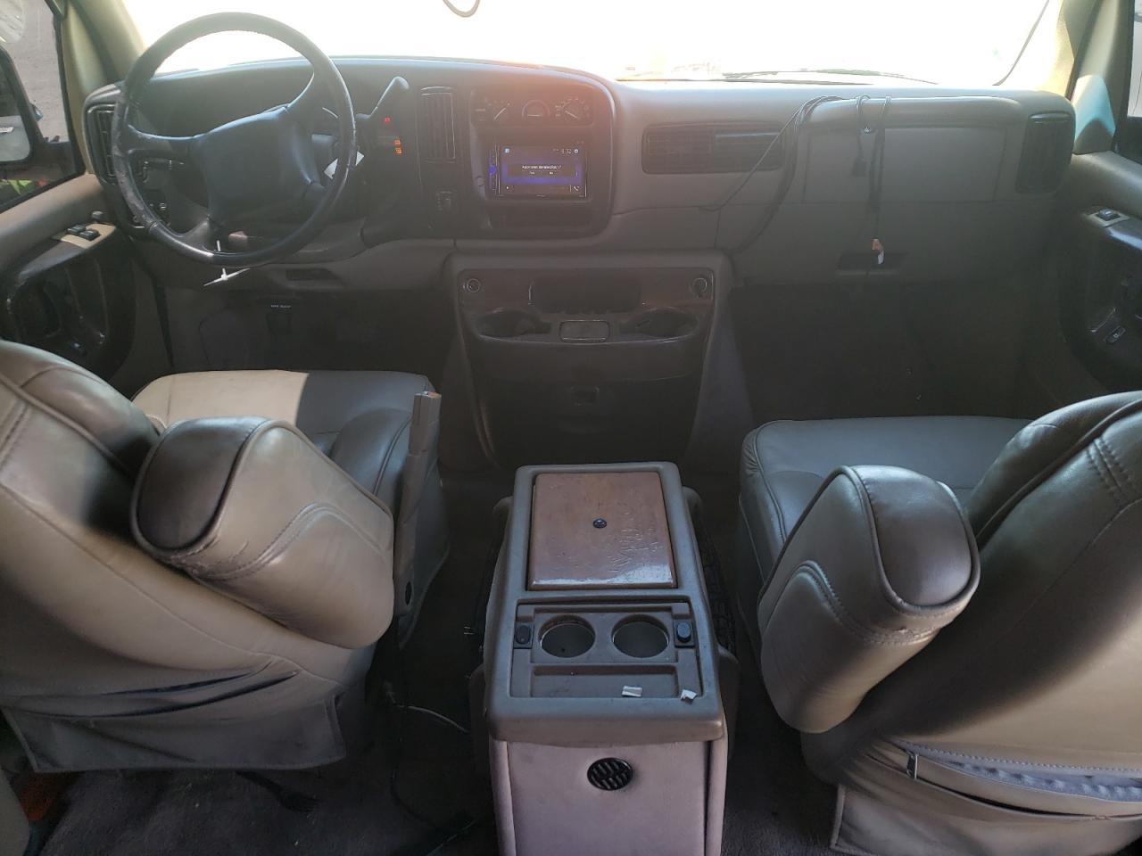 1GDFG15R821205268 2002 GMC Savana Rv G1500