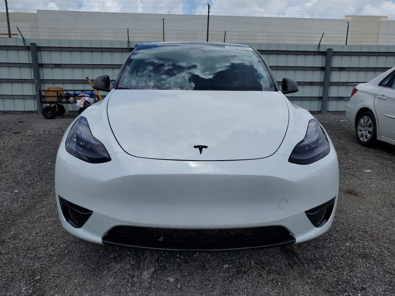 7SAYGAEE7PF593699 2023 Tesla Model Y