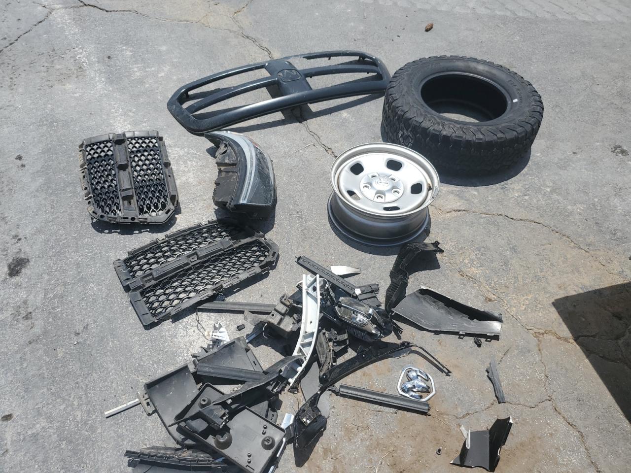 1C6RR7KG3DS681000 2013 Ram 1500 St