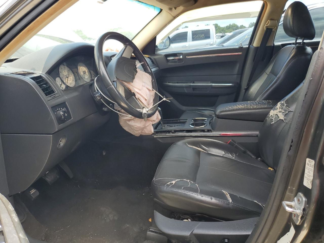 2C3CA5CV1AH225253 2010 Chrysler 300 Touring