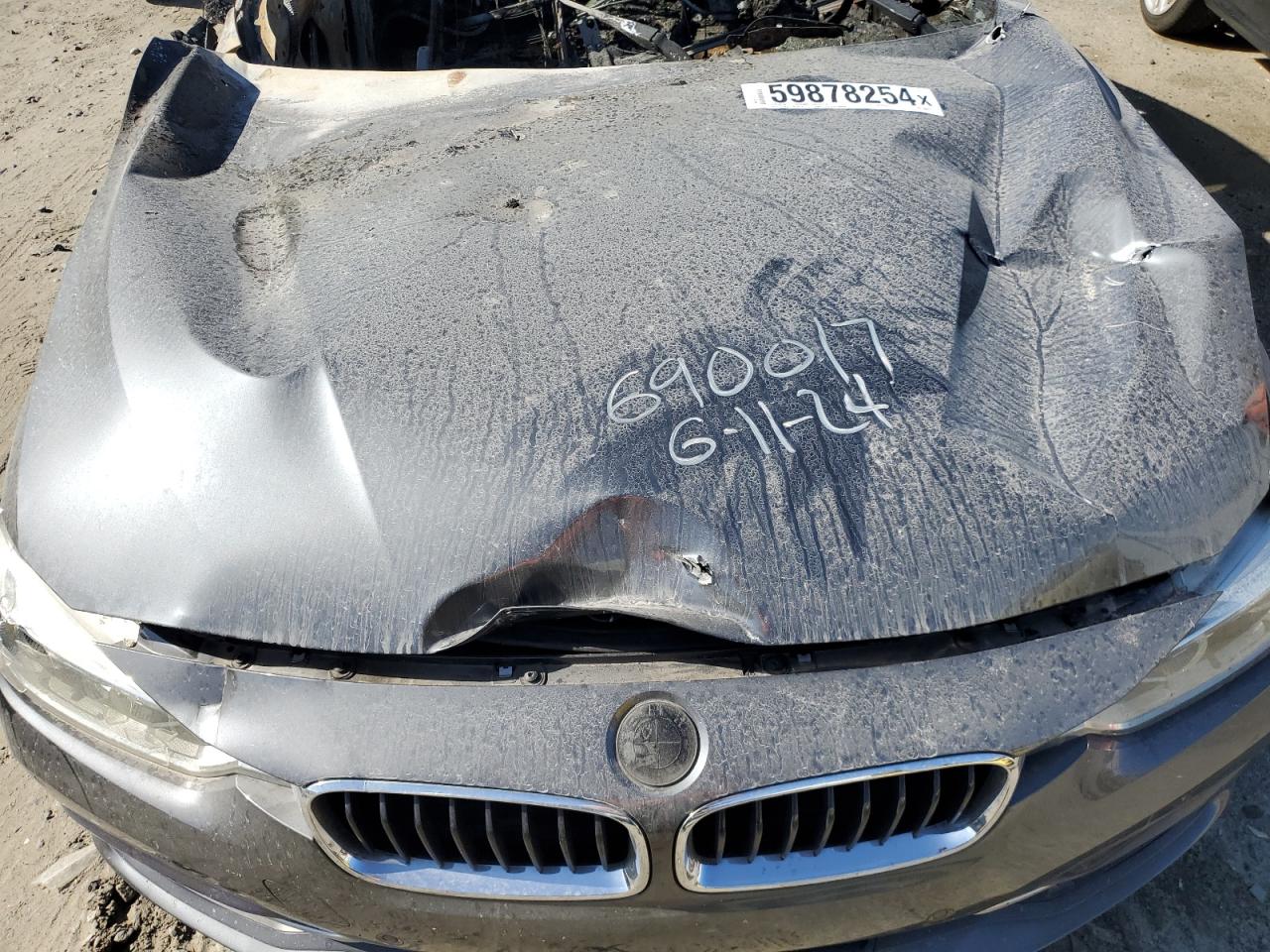 WBA8A3C56GK690017 2016 BMW 320 Xi