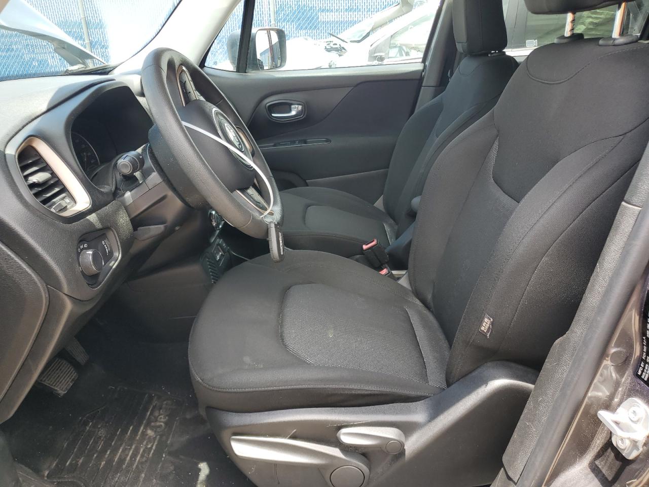 ZACCJAAB7HPE51111 2017 Jeep Renegade Sport