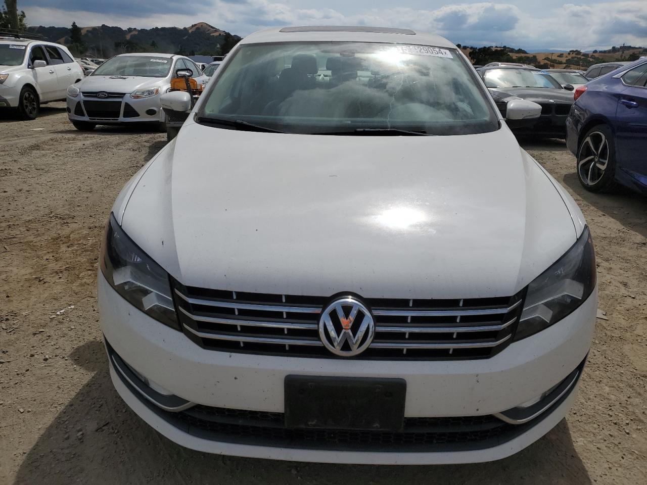 1VWCM7A34CC001316 2012 Volkswagen Passat Sel