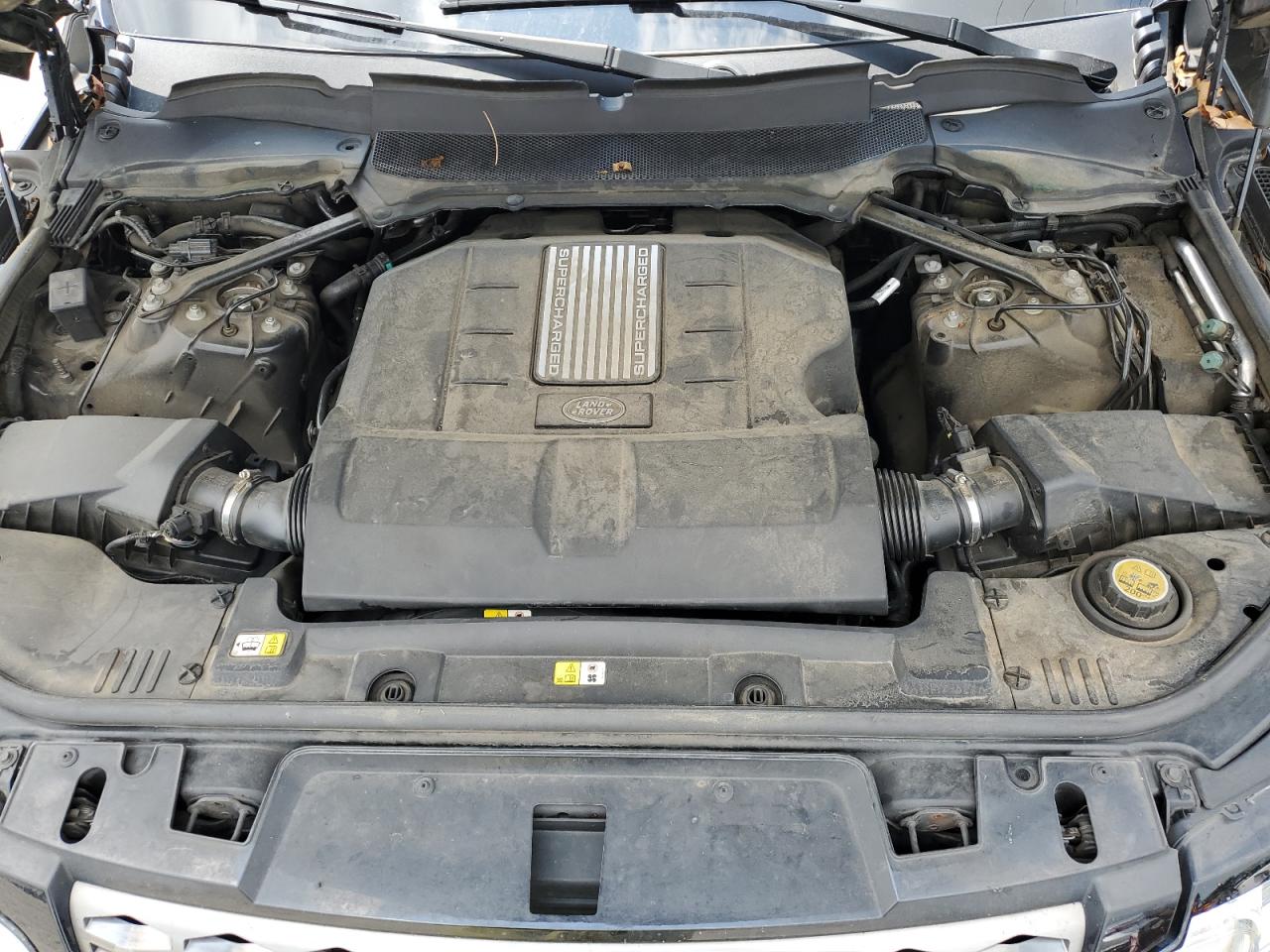 SALWG2FV5HA145957 2017 Land Rover Range Rover Sport Se