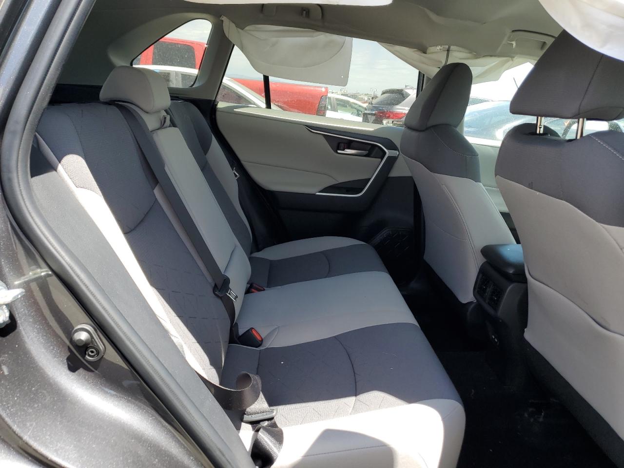 2T3P1RFV0PW378375 2022 Toyota Rav4 Xle