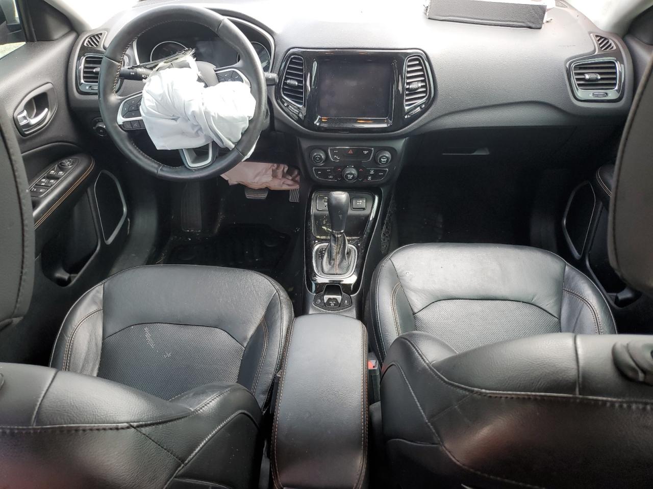 3C4NJCCB2JT181740 2018 Jeep Compass Limited