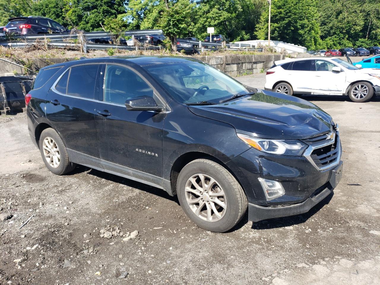 2GNAXSEV6J6251251 2018 Chevrolet Equinox Lt