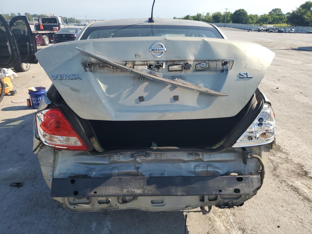 3N1BC11E78L351148 2008 Nissan Versa S