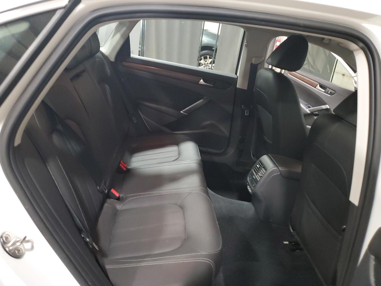 1VWCA7A36LC022841 2020 Volkswagen Passat Sel