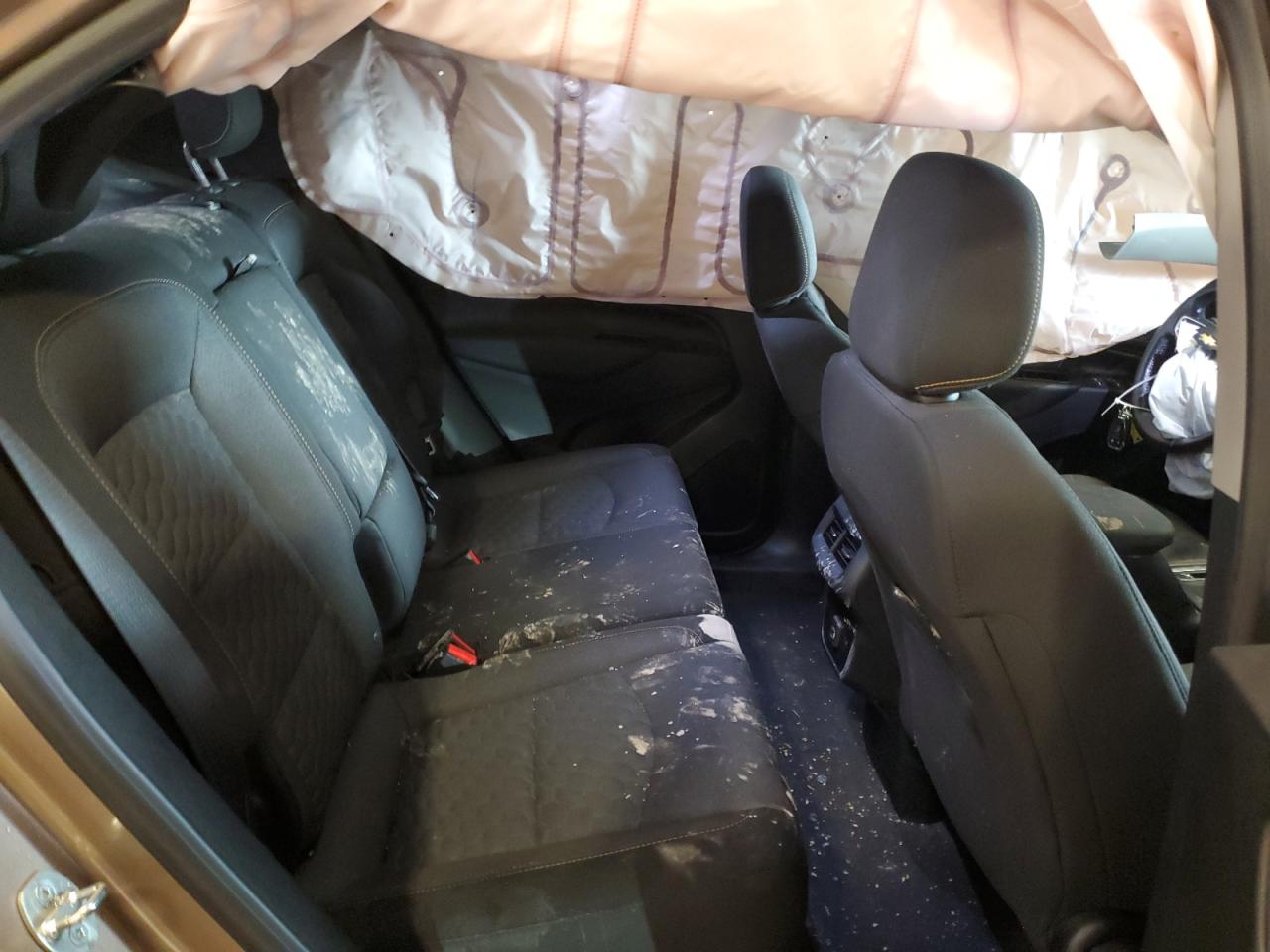 2GNAXKEV8K6132103 2019 Chevrolet Equinox Lt