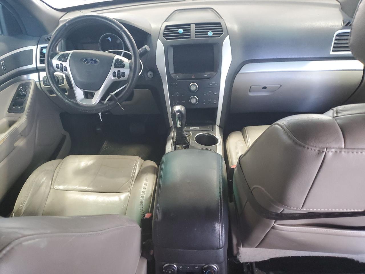 1FMHK7D82BGA29687 2011 Ford Explorer Xlt