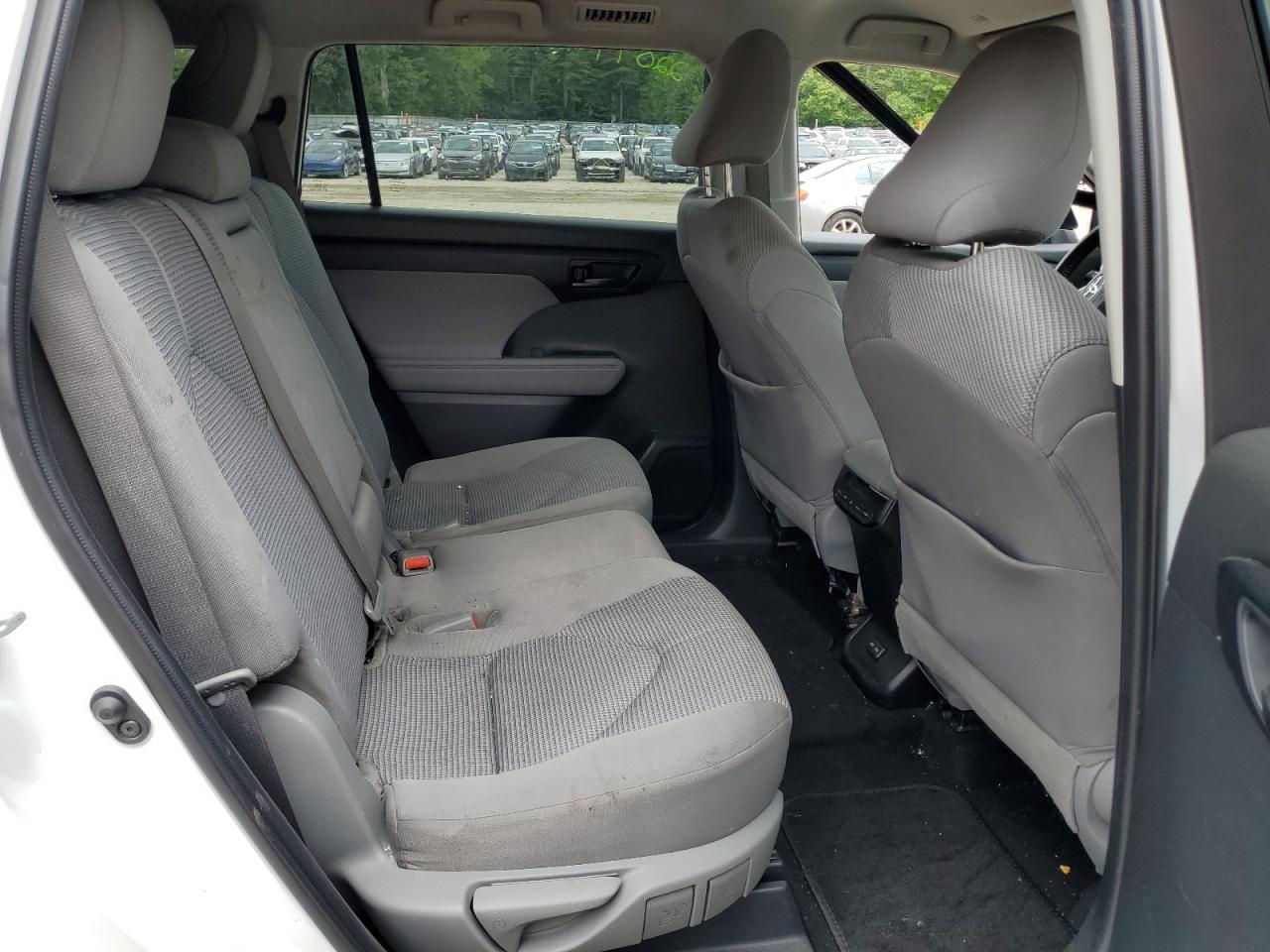 5TDBZRBHXNS578178 2022 Toyota Highlander L