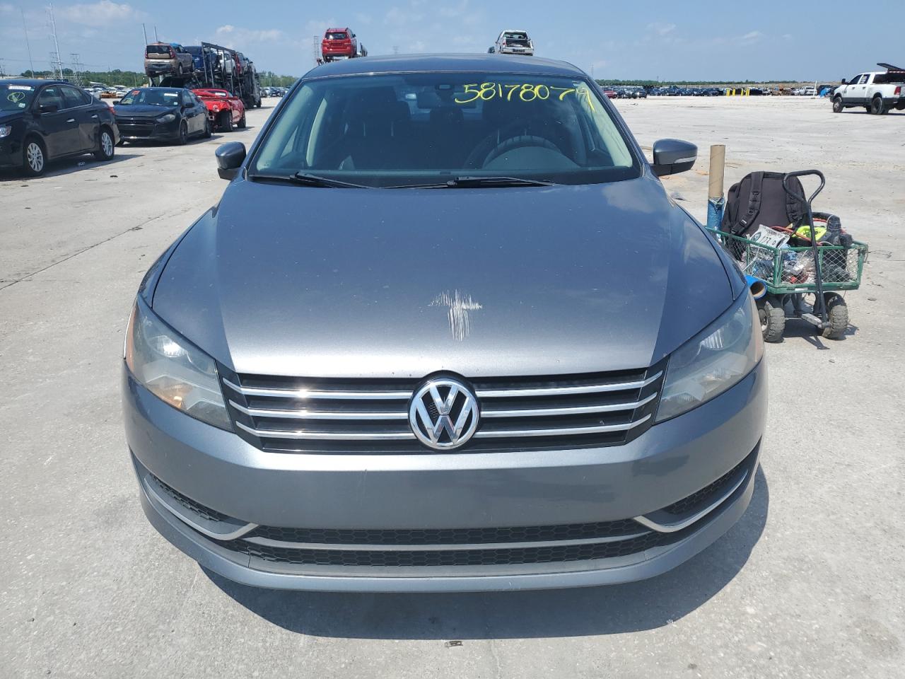 2013 Volkswagen Passat Se vin: 1VWBP7A34DC098456