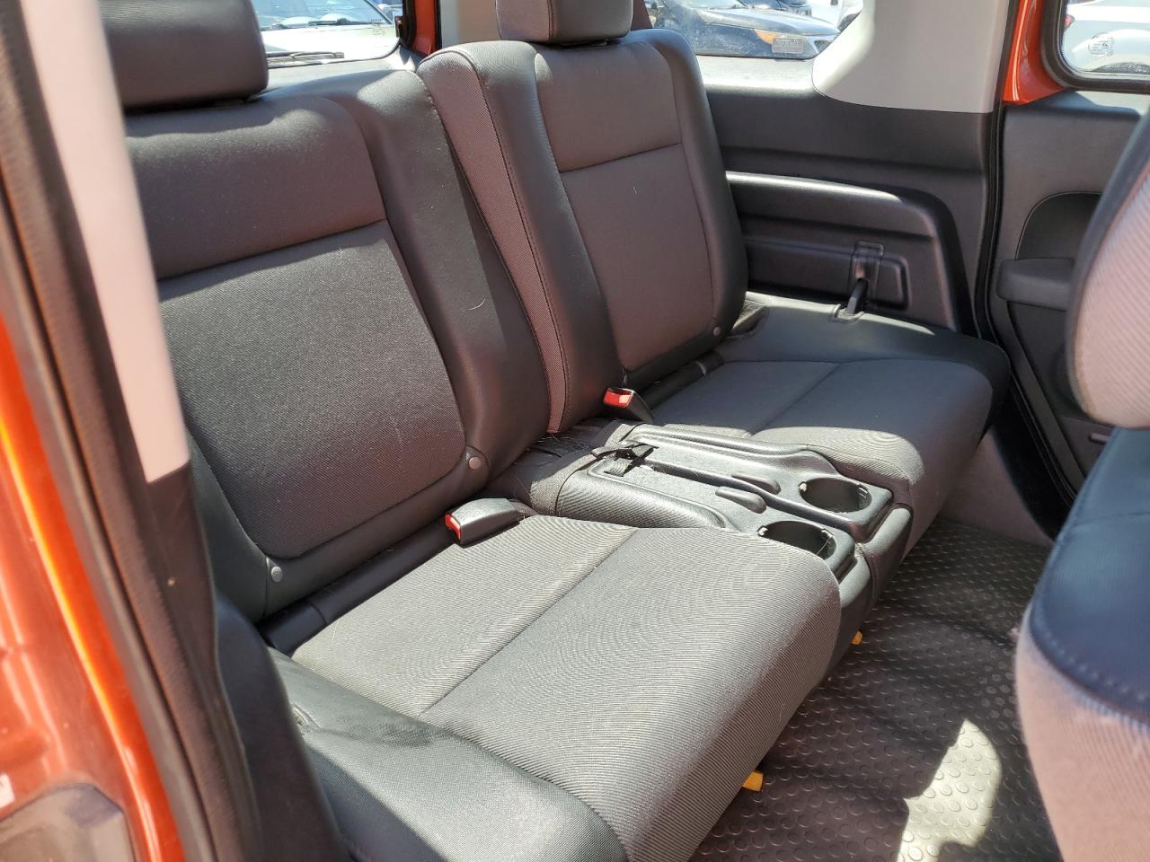 5J6YH28604L026841 2004 Honda Element Ex