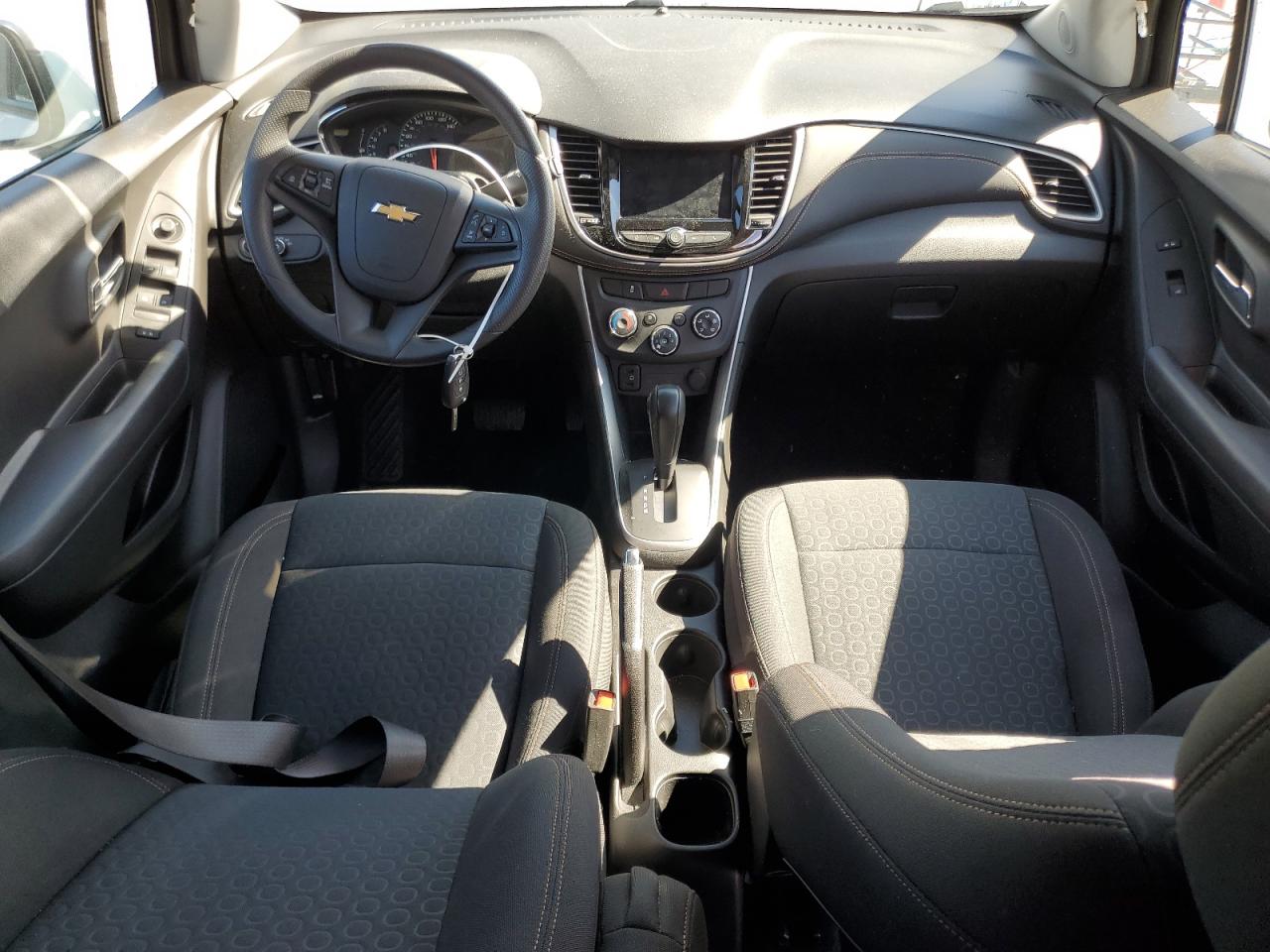 KL7CJKSB5LB092569 2020 Chevrolet Trax Ls