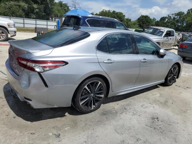 VIN 4T1B61HK5KU161471 2019 Toyota Camry, Xse no.3