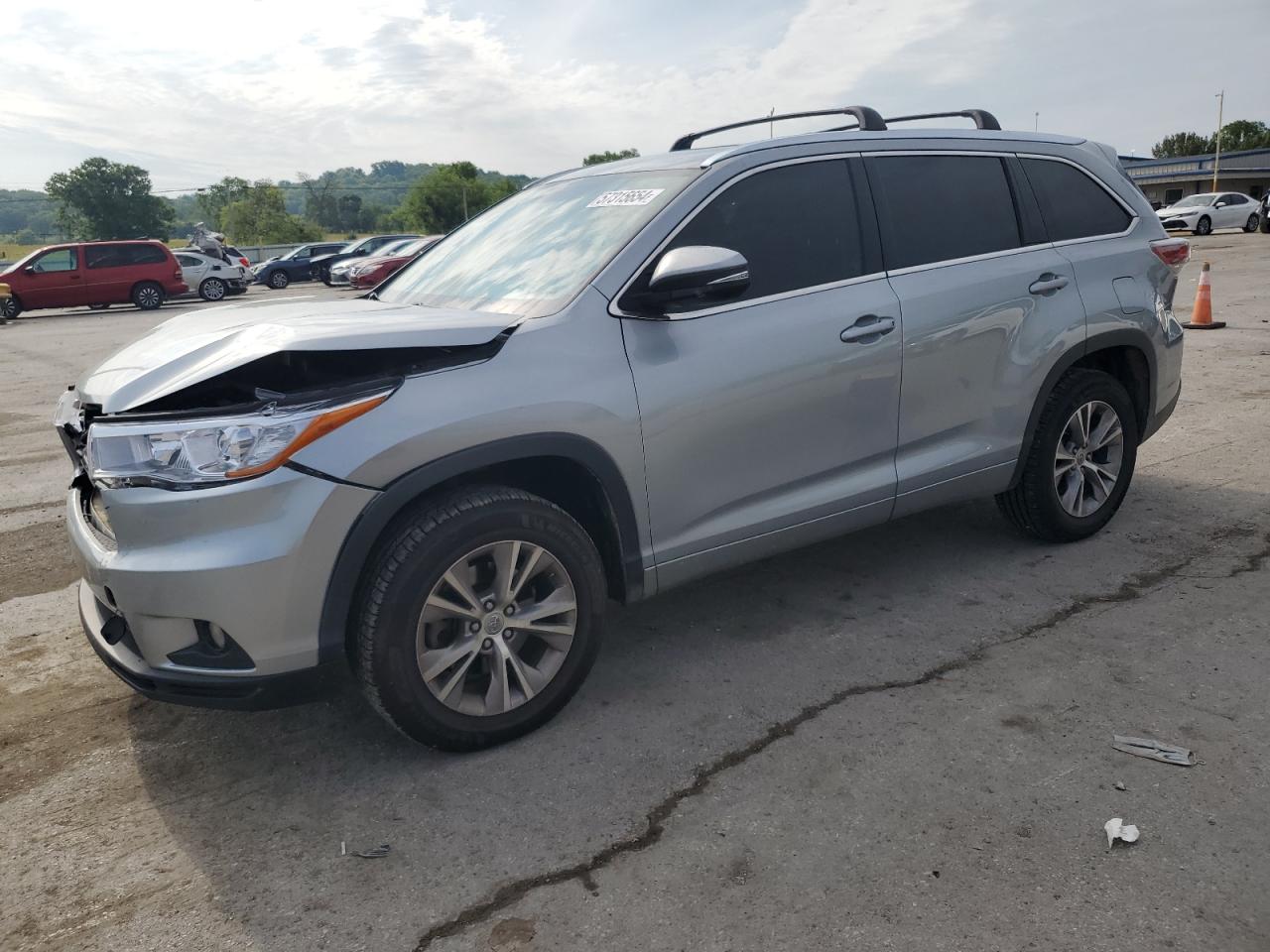 5TDKKRFH7FS101000 2015 Toyota Highlander Xle