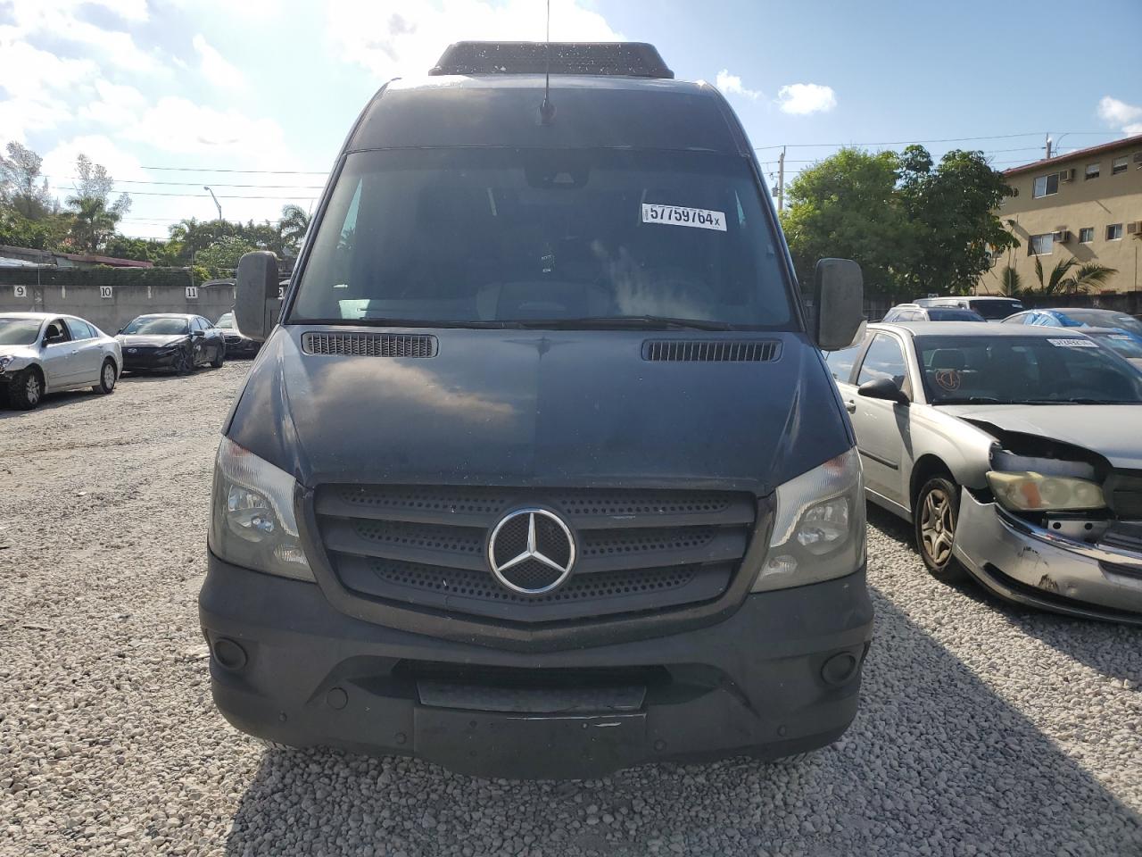 WD3PF1CD3HP549142 2017 Mercedes-Benz Sprinter 3500