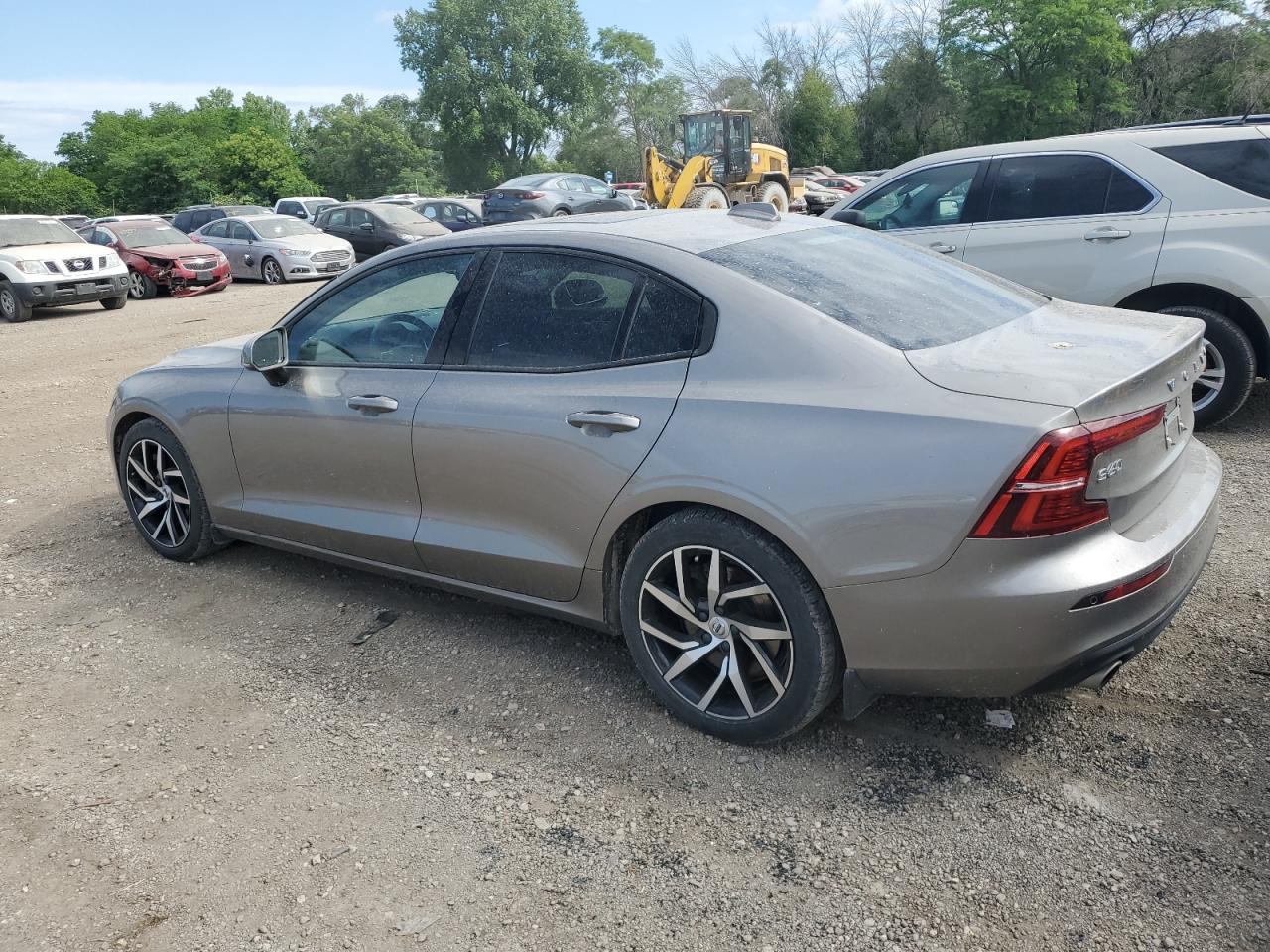 Lot #3006434107 2019 VOLVO S60 T6 MOM