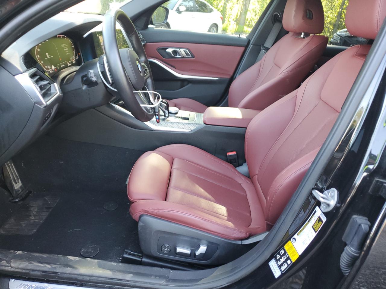 3MW5R7J05N8C52615 2022 BMW 330Xi