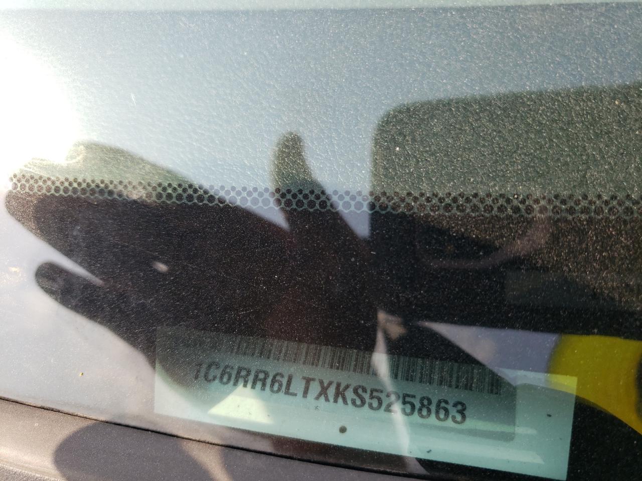 1C6RR6LTXKS525863 2019 Ram 1500 Classic Slt