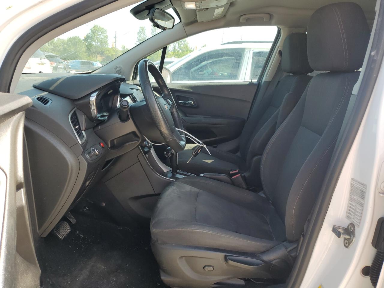 3GNCJPSB2KL222599 2019 Chevrolet Trax 1Lt