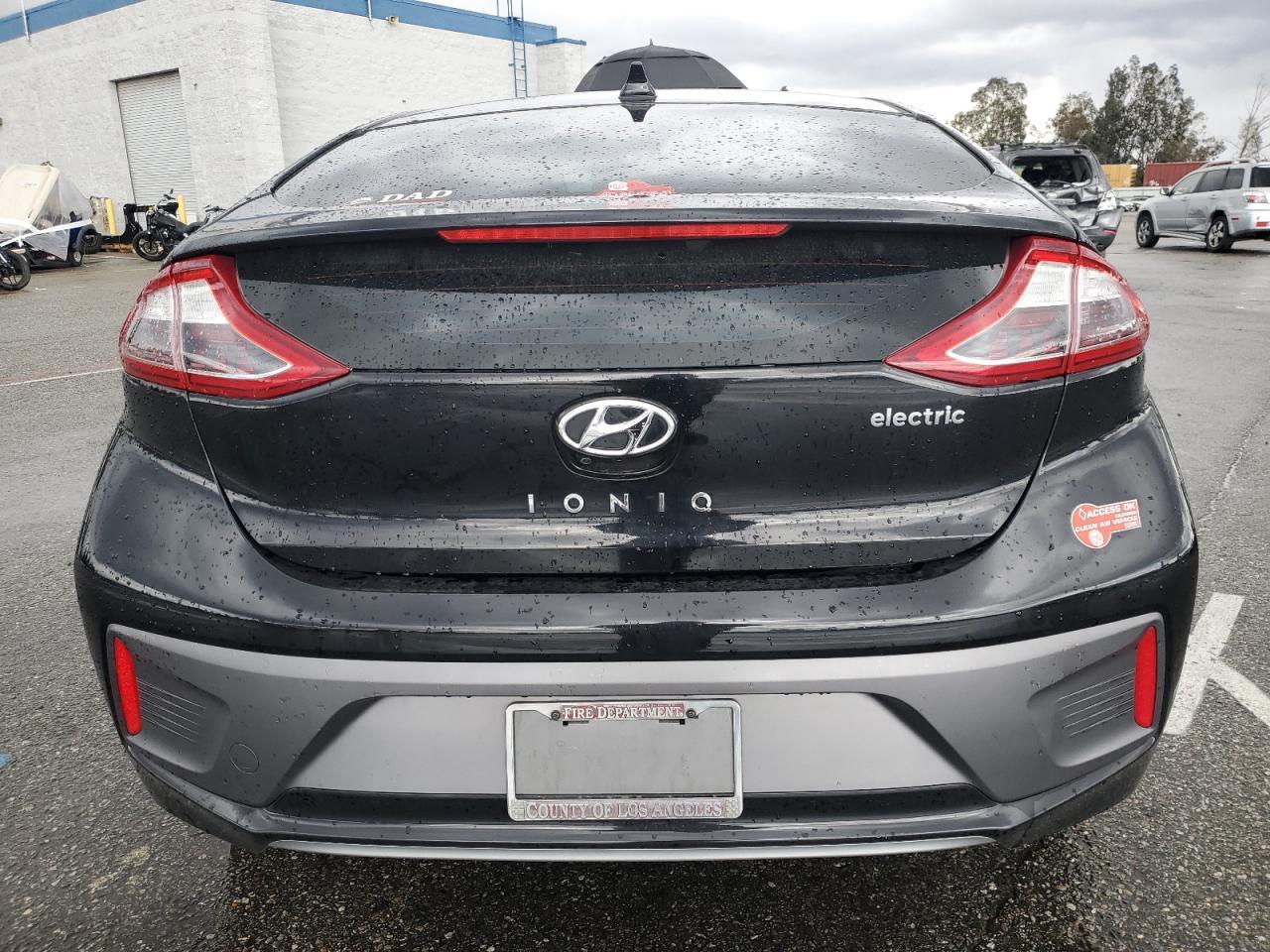 KMHC75LH9JU028926 2018 Hyundai Ioniq