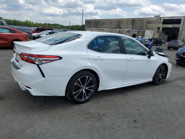 VIN 4T1B11HKXJU670114 2018 Toyota Camry, L no.3