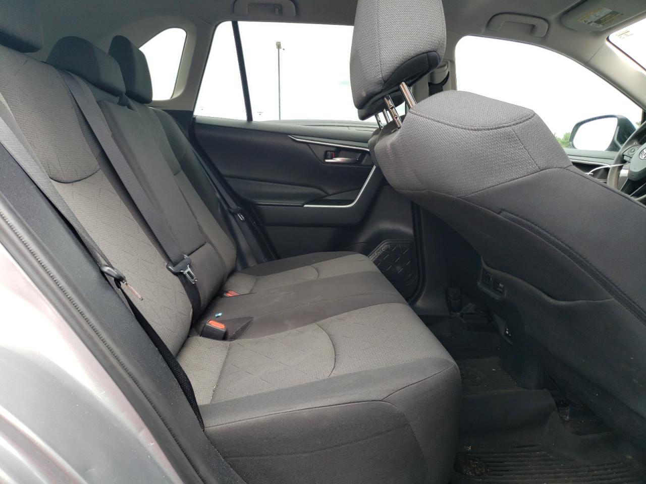 2T3P1RFV4MC149730 2021 Toyota Rav4 Xle