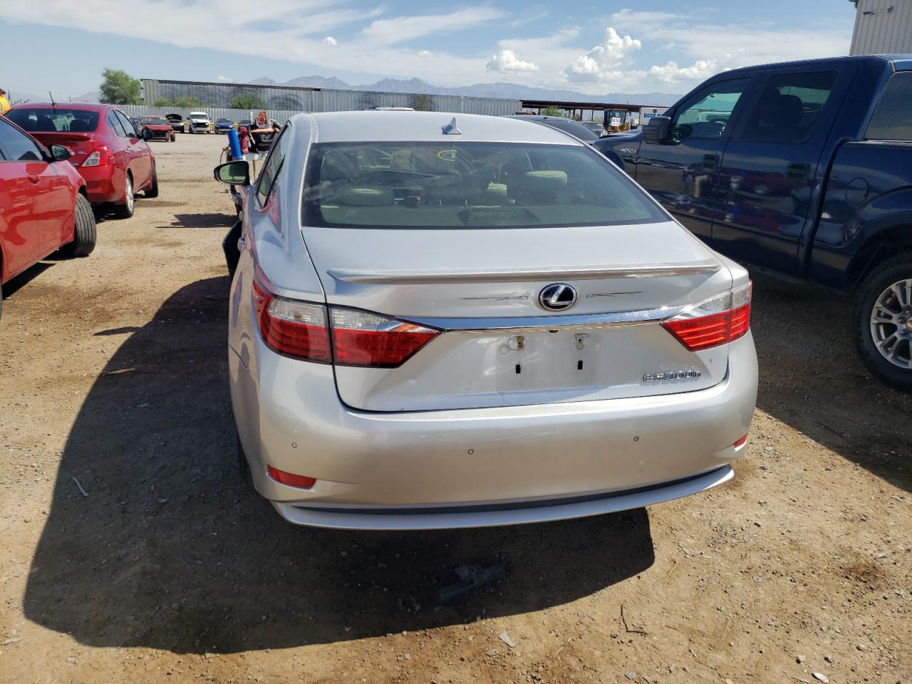 JTHBW1GG6D2002635 2013 Lexus Es 300H