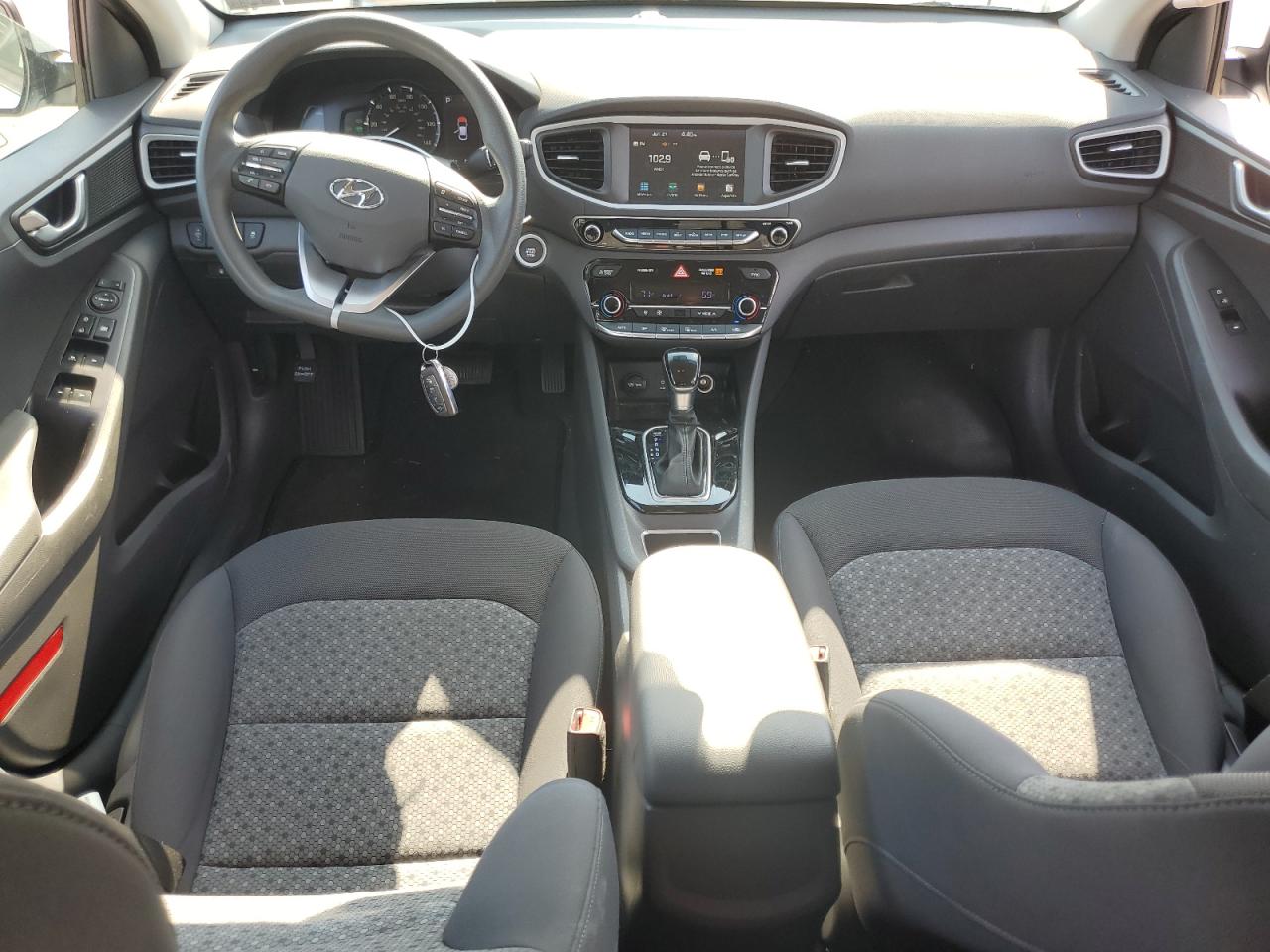 KMHC65LC9KU128582 2019 Hyundai Ioniq Blue