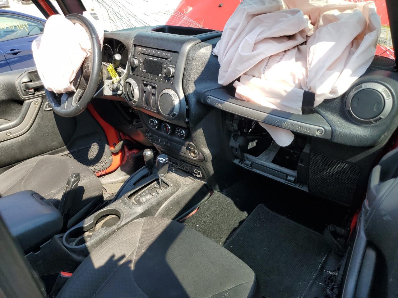 1C4AJWAGXGL286013 2016 Jeep Wrangler Sport