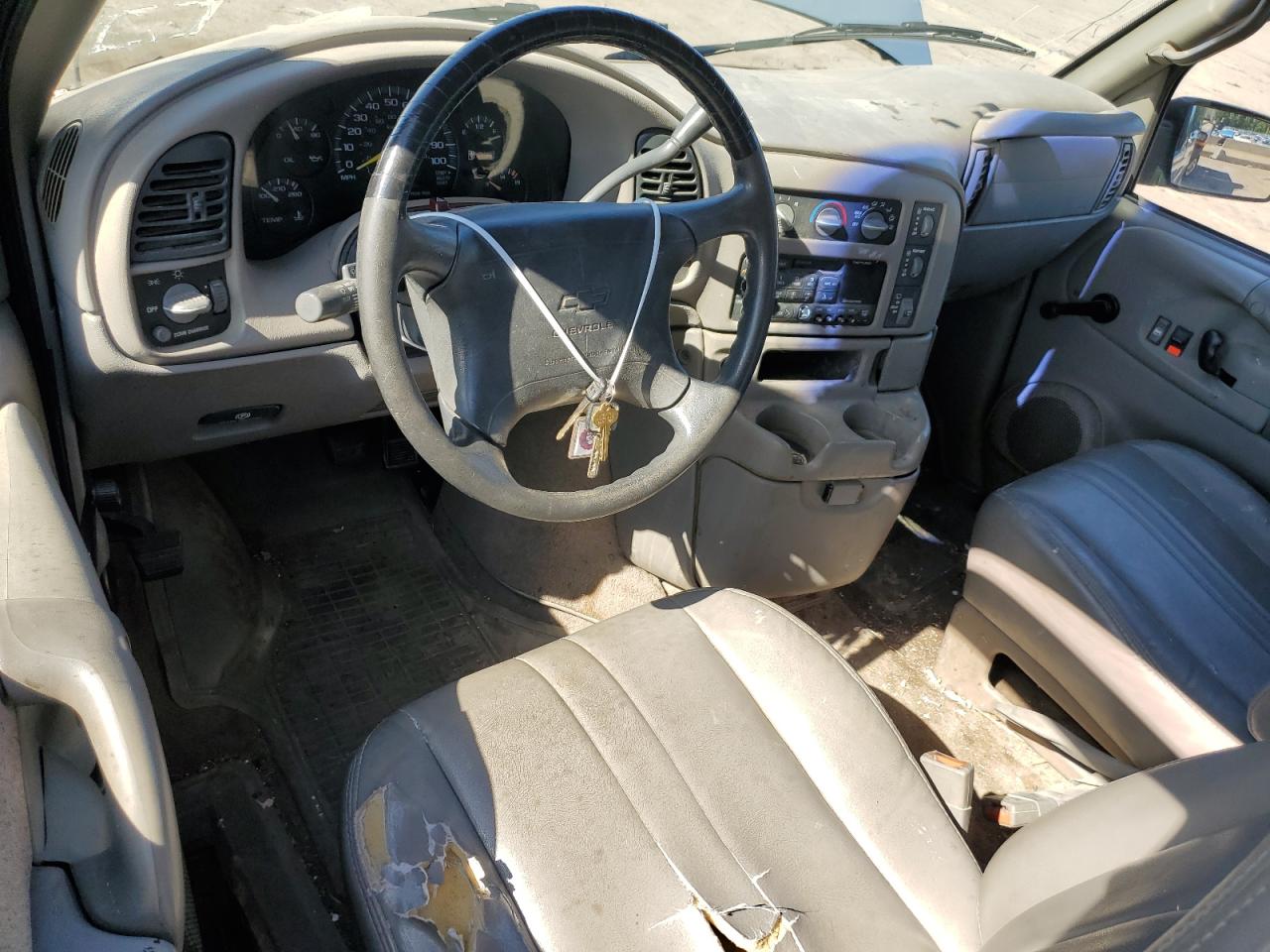 1GNEL19W7WB135250 1998 Chevrolet Astro