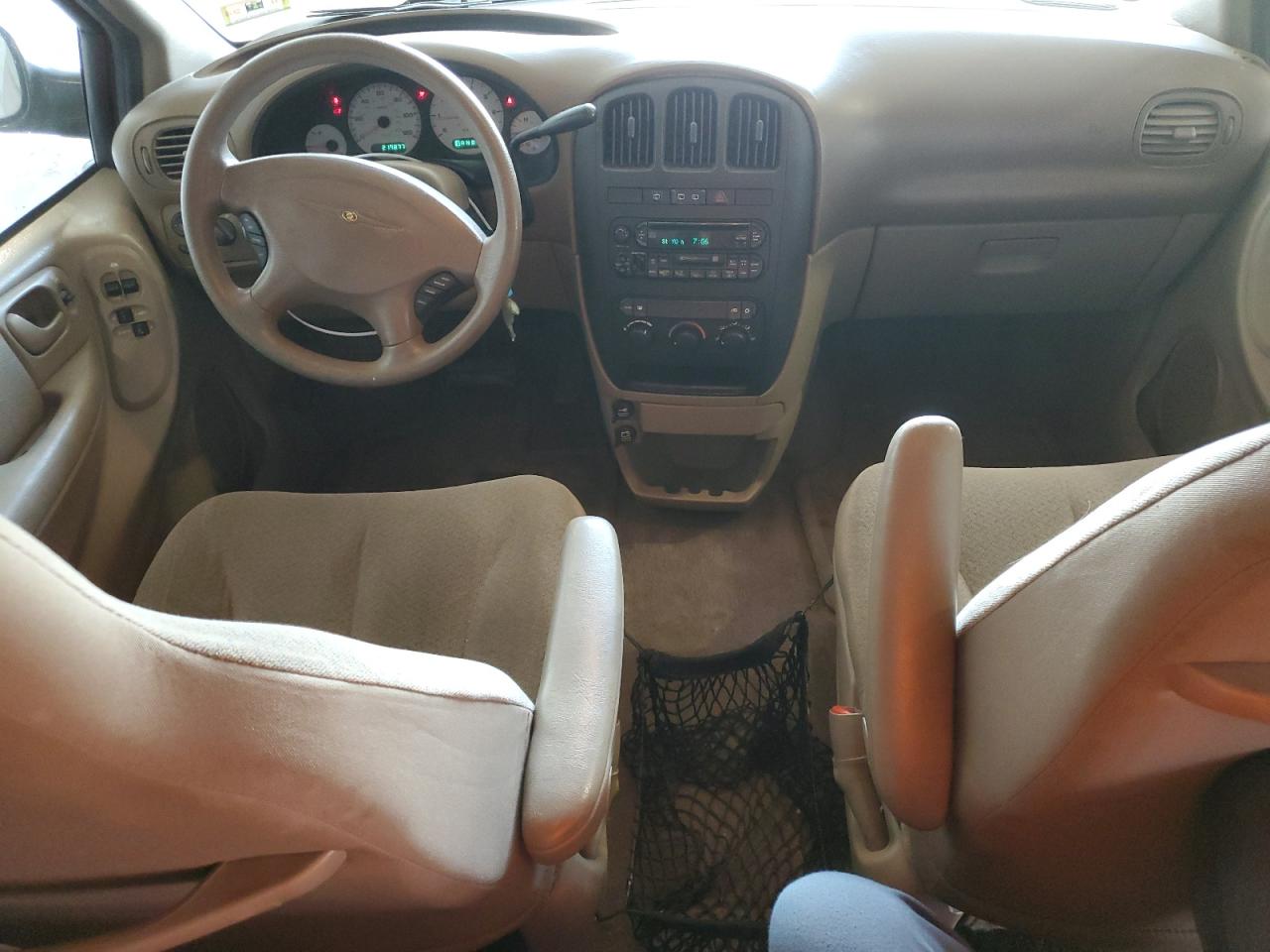 1C4GJ45322B540009 2002 Chrysler Voyager Lx