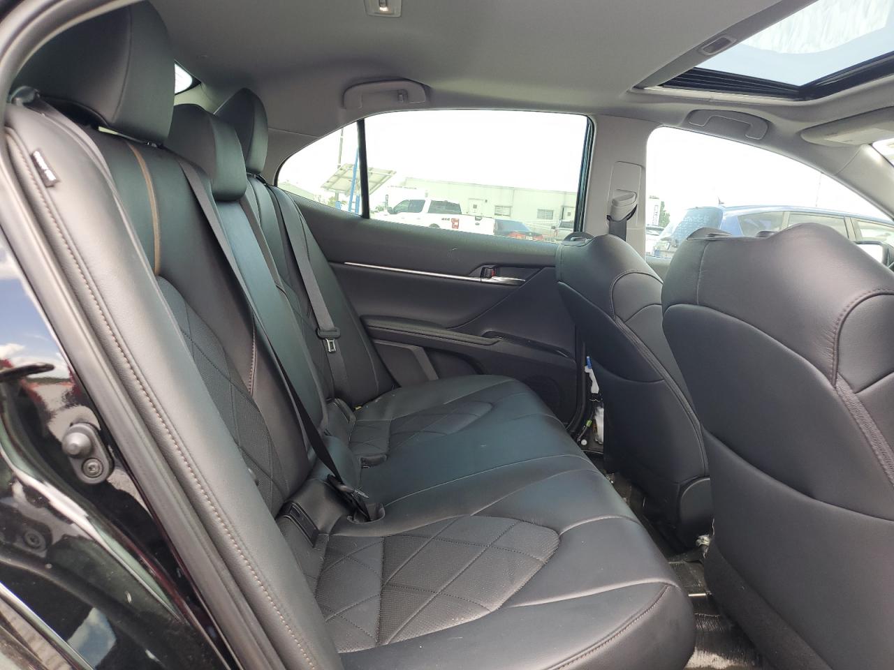 2019 Toyota Camry Hybrid vin: 4T1B21HK7KU519374