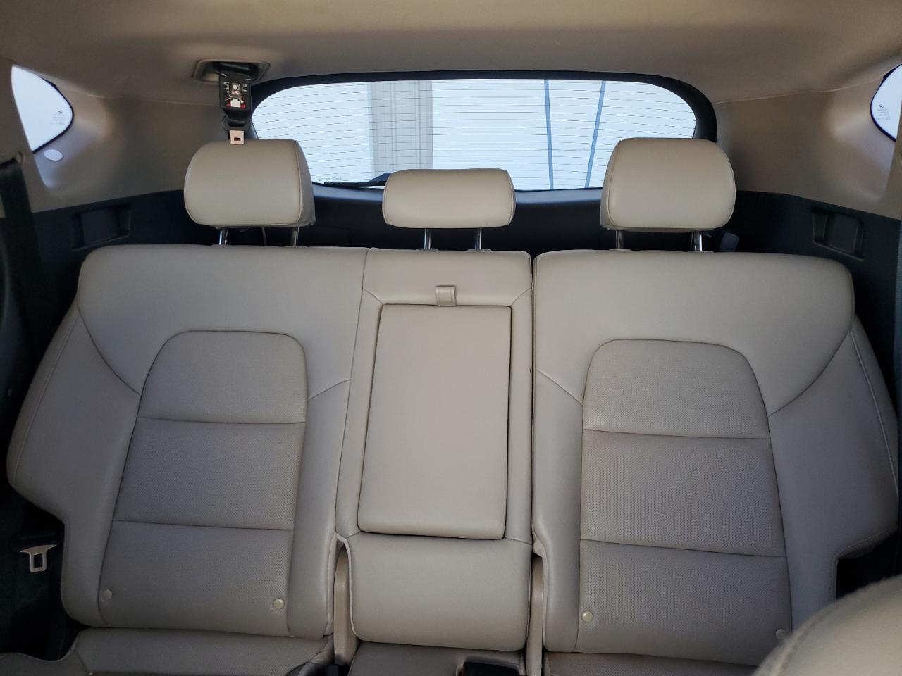 KM8J3CA20JU651437 2018 Hyundai Tucson Value