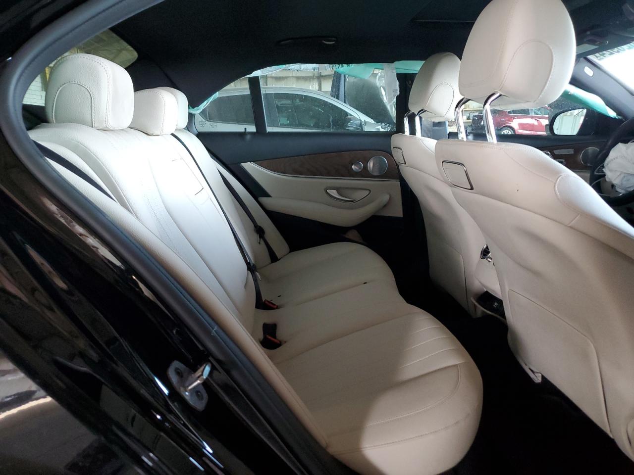 WDDZF4JB9KA508869 2019 Mercedes-Benz E 300