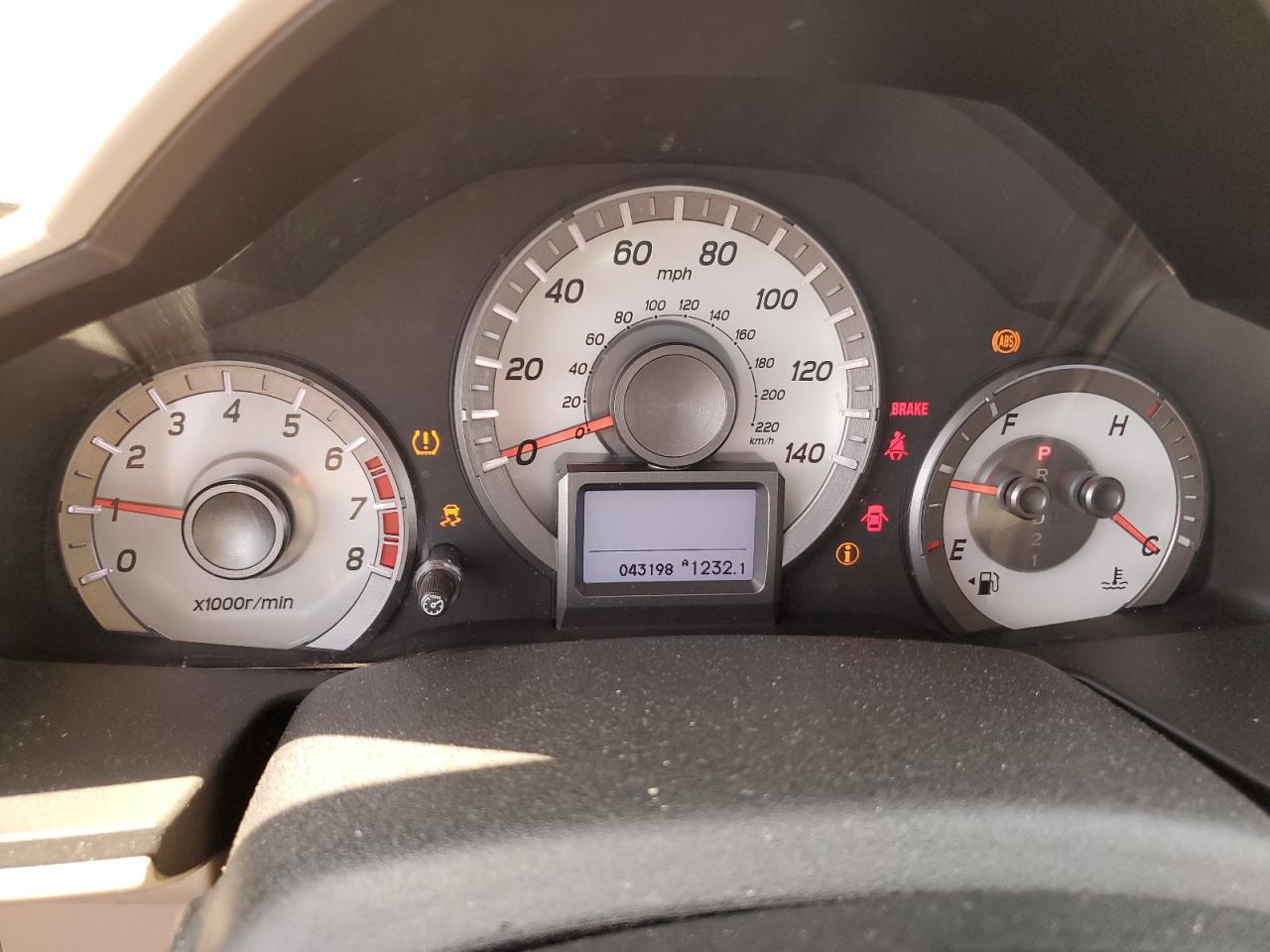 5FNYF4H99EB043823 2014 Honda Pilot Touring